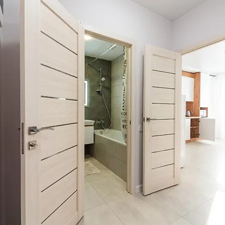 New On Zhasmynova Street 5b Апартаменты