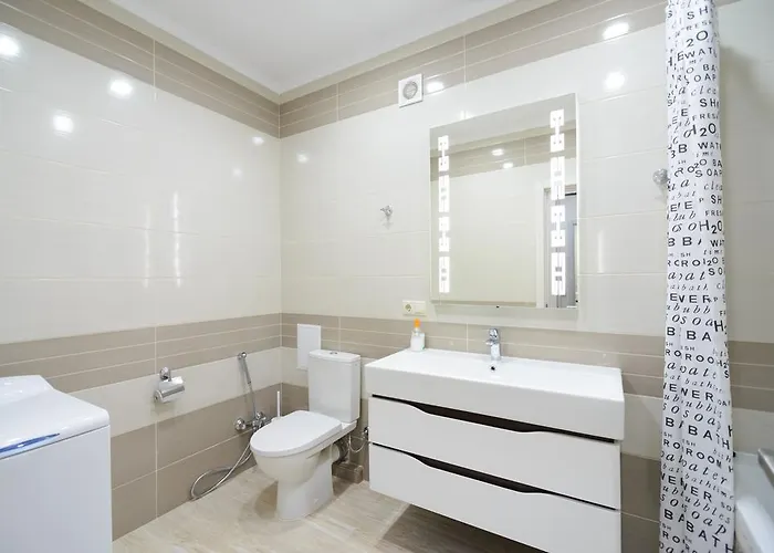 Апартаменты New On Zhasmynova Street 5b